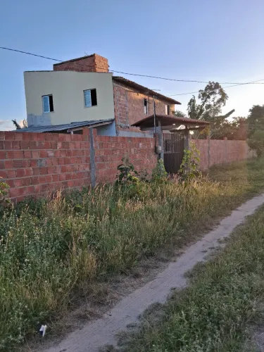 Vendo Casa dúplex próximo a área 80 em paraipaba entre o posto sol e o posto mil