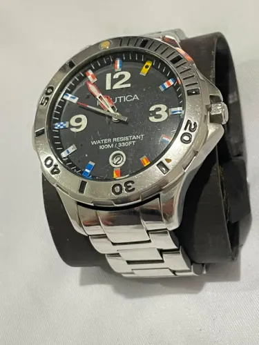 Vendo relógio nautica em perfeito estado
