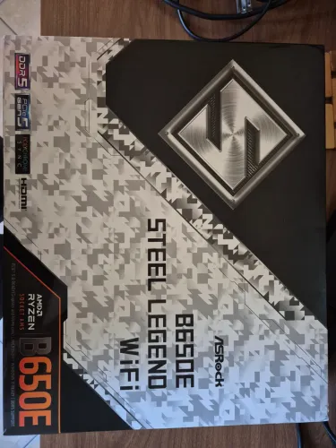 ASRock B650E Steel Legend WiFi AM5 DDR5 - Nova, Nunca Usada - Completa