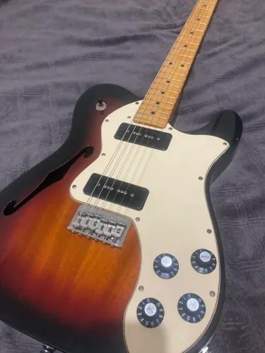 Guitarra Fender Thinline Modern Player 