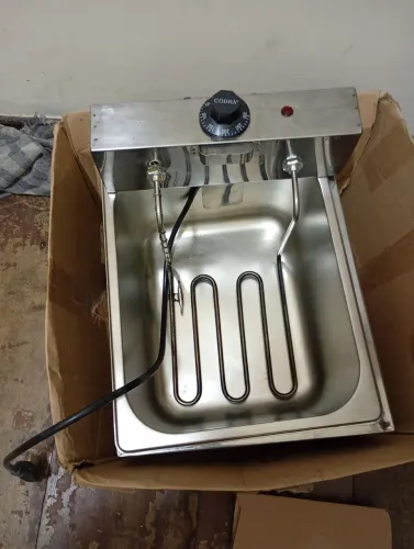 Fritadeira 220V Nova - Excelente Oportunidade!