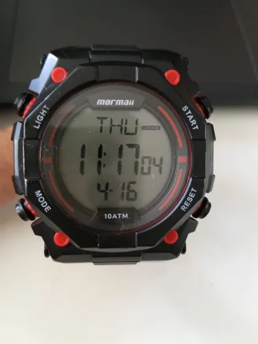 Vendo relogio mormaii em perfeito estado.
