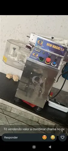 Vendo uma máquina de salgados