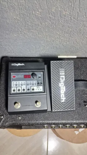 Pedaleira DigiTech Element XP 