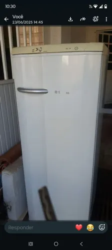 Vendo geladeira Eletrolux top por R$ 600,00