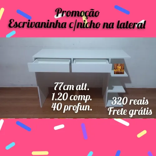 Escrivaninha com nicho na lateral