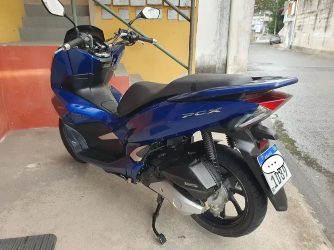 Honda PCX 150 DLX 2021 novinha. (Financio)