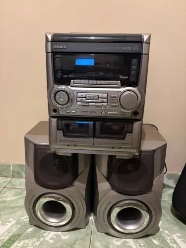 Caixa de som aiwa