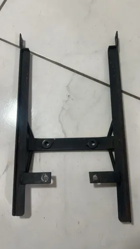 Suporte para baú de moto 