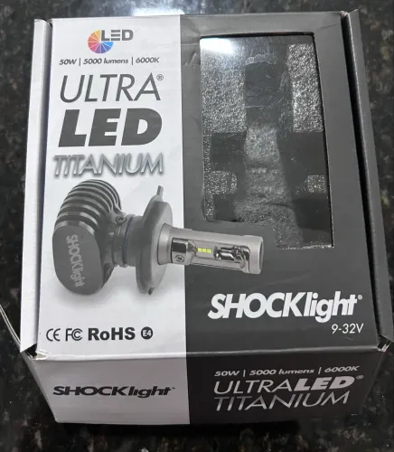 Vendo lâmpadas de lêd Shocklight modelo h4 mais lâmpadas pingao