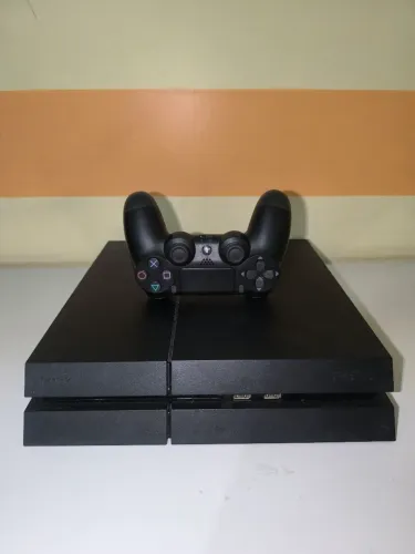 Ps4 fat com vários jogos