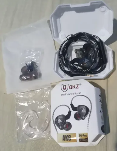 Fone qkz ak6, leia a descrição