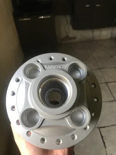 Cubo dianteiro 99