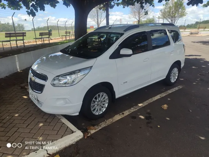 Chevrolet Spin LT 1.8 8V Econo.flex 5P Mec. 2015
