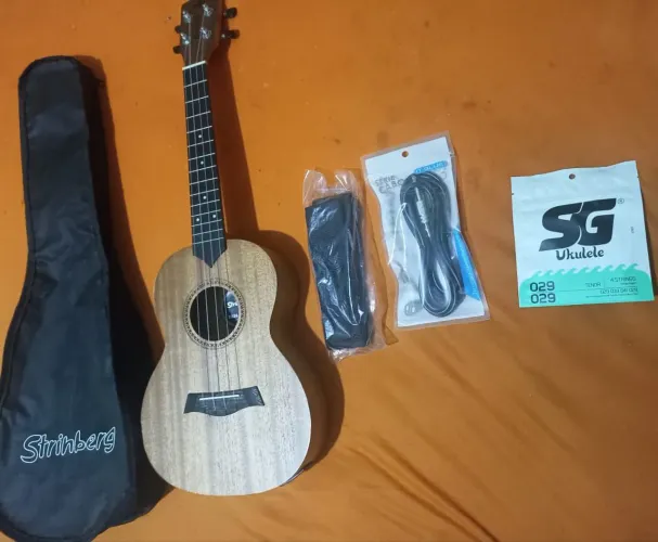 Ukulele uk06t