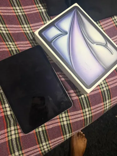 Apple iPad Air 11 M4 Wi-Fi 7 Liquid Retina.