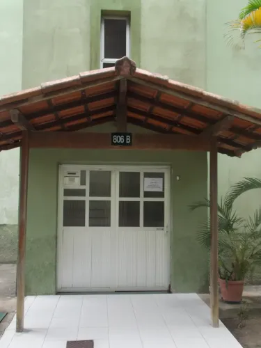 Imóvel para aluguel tem 52 metros quadrados com 2 quartos em Conjunto Jacaraípe - Serra - 