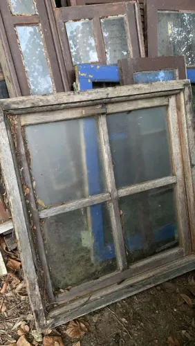 VENDO URGENTE MUITAS JANELAS DIVERSOS MODELOS E MEDIDAS COMPLETAS  canela, louro, imbuia..