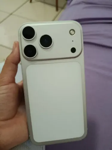 Vendo um iPhone XR transformado em 17 pro Max 