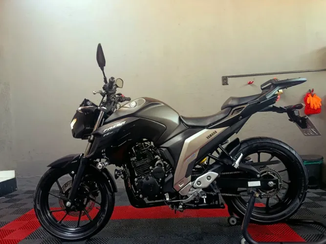 Fazer 250 ABS 2022 Preta Fosca