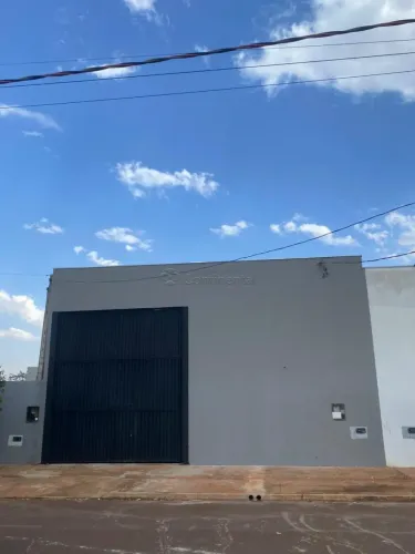 Barracão Comercial para Locação em Dourados-MS