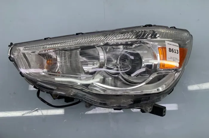 *Farol Lado Esquerda Mitsubishi ASX 2015 original - Direito