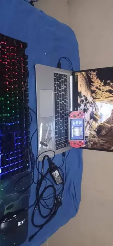 COMBO GAMER: Notebook Acer Ryzen 7 (16GB) + Mini Game X7 + Teclado e Mouse