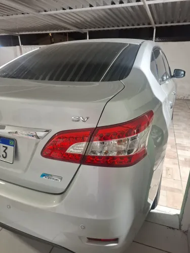 Nissan Sentra SV 2.0 Flexstart 16V Aut. 2015