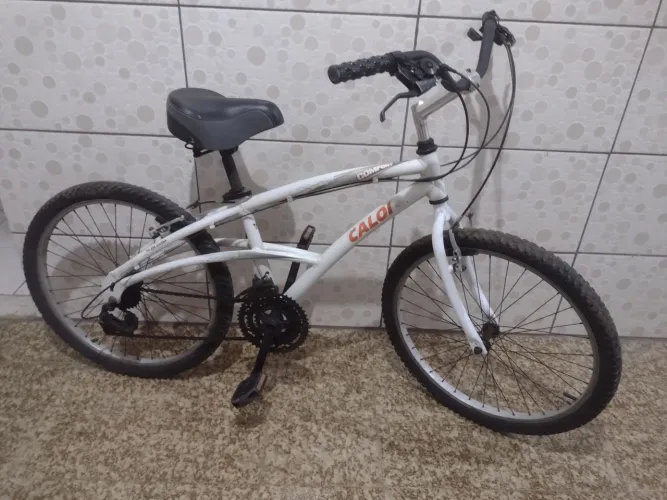 Bicicleta Caloi Confort Aro 24