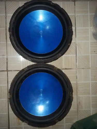 Auto falantes LG tocando show
