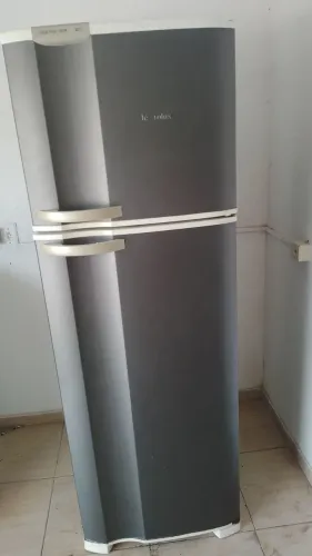 Geladeira Electrolux frostfree 