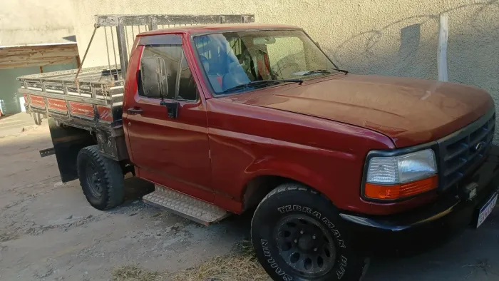 Ford F - 1000Xlt/XL Lighting 4.9i 1997 