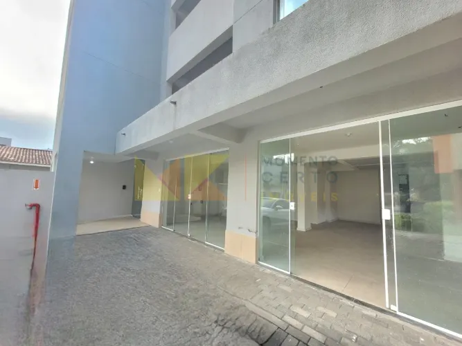 Excelente sala comercial para locação no Centro!