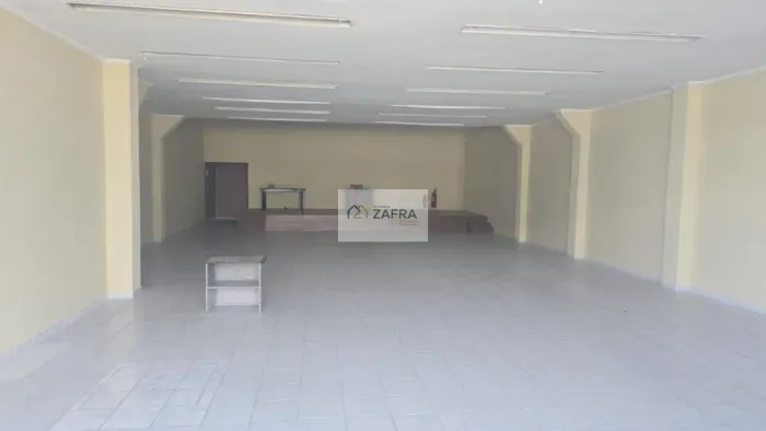 Salão para alugar em Santo André, Vila Alto de Santo André, com 300 m²