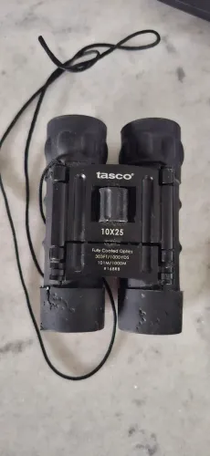 Binóculos Tasco - 10x25