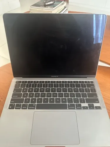 Macbook Air M1 2020 8GB RAM 256GB SSD 13"