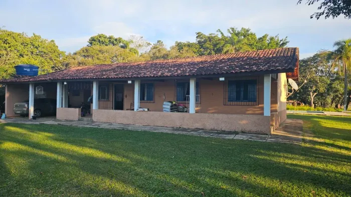 *EXCELENTE SÍTIO A VENDA NA REGIÃO DE SOROCABA - SP* ?? Formação: Pecuária e Agricultura Á