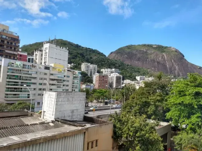 Imóvel para aluguel tem 140 metros quadrados com 3 quartos em Lagoa - Rio de Janeiro - RJ