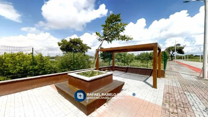 Terreno com 300² à venda no bairro Coaçu