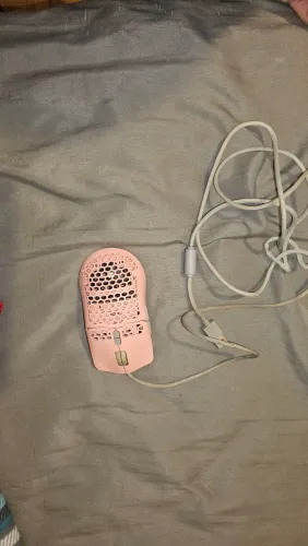 Mouse Gamer Delux M700 Rosa RGB (super Leve / Honeycomb) - Muito novo