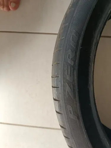 Pneu Pirelli 255/35 R19