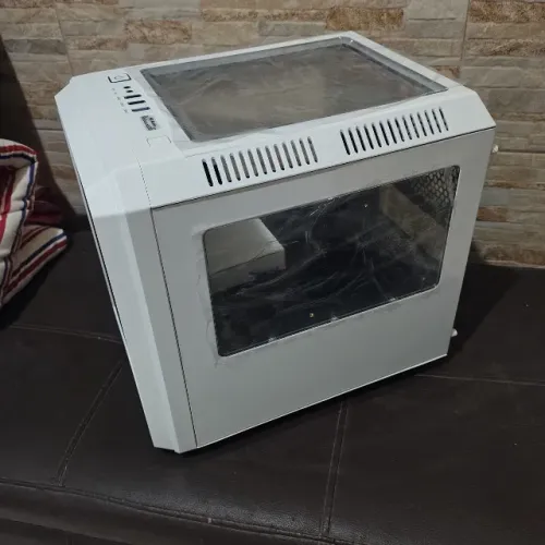 Gabinete Gamer K-mex Microcraft - CG-XXRC (Micro ATX, ITX)