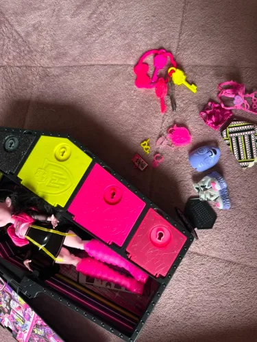 Boneca Monster High Draculaura Original Mattel + Caixão + Acessórios