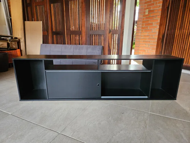 Vendo rack 180x50x32(largxaltxprof em centímetros), ótimo estado, apenas 6 meses de uso.
