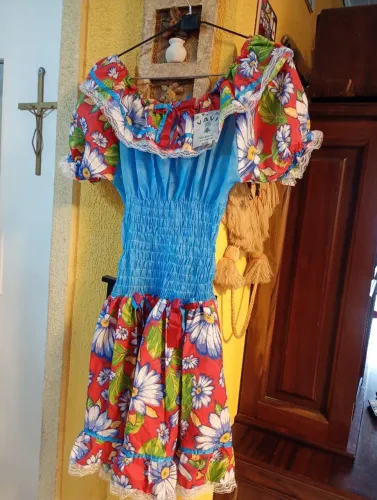 Vestidocom calçola para festa juninaG/GG GG ( NOVO)