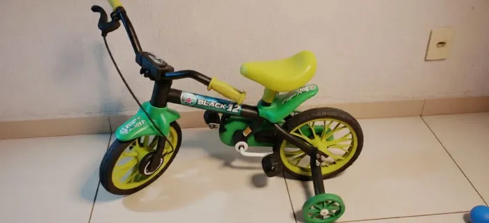 Bicicleta infantil até 4 anos