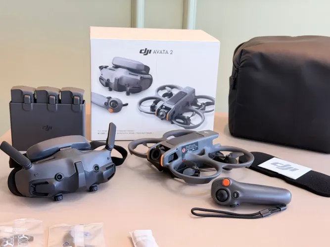 DJI Avata 2 Fly More Combo