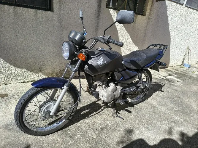 Titan 125 - 2003 - Partida elétrica - Perfeito estado