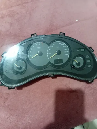 Vendo painel do corsa cedan classic 1.0 2002/2005