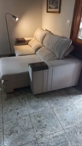 Sofa retrátil em Linho